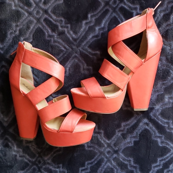 Micheal Antonio chunky strappy heels - Picture 4 of 14